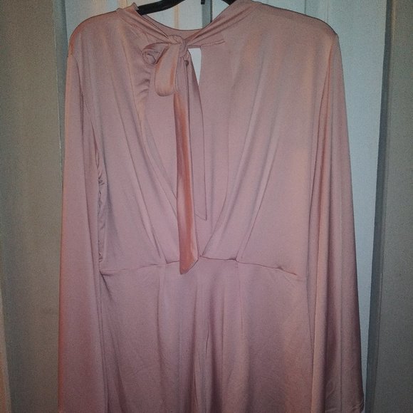 Flair Sleeve Romper - Picture 4 of 5